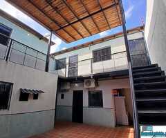 Casa tipo posada o para alquilar con 11 habitaciones independientes en La Guardia - 10/20